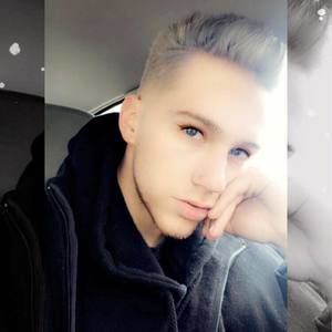 Meet your Posher, Alec